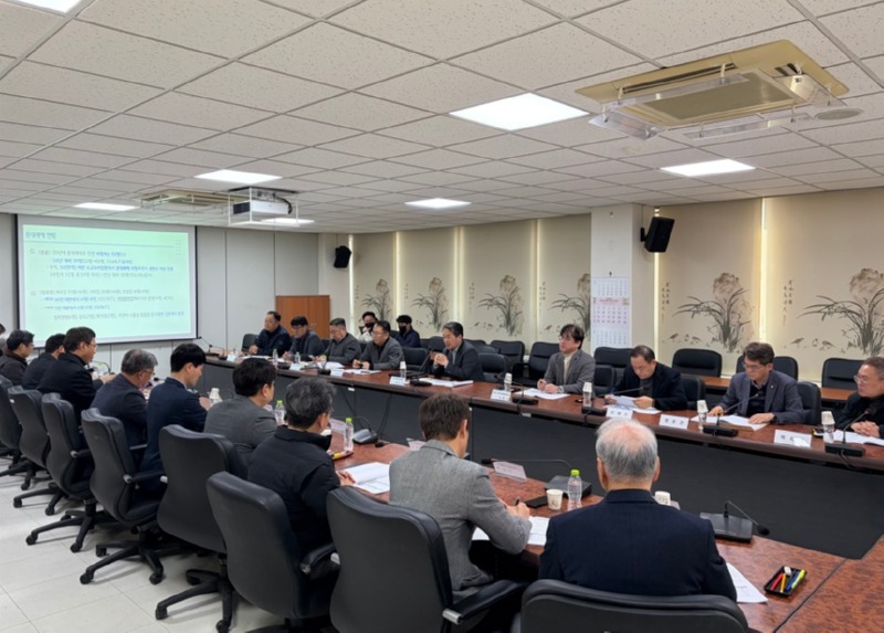 간담회사진1.jpg